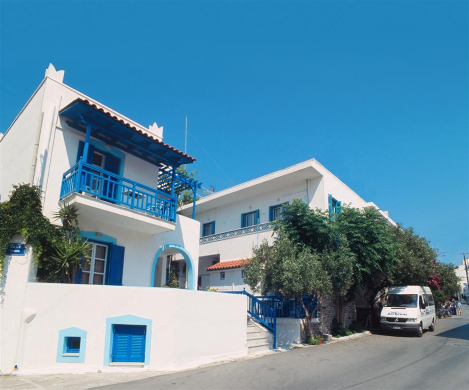 Barbouni Hotel & Studios Naxos City Екстериор снимка
