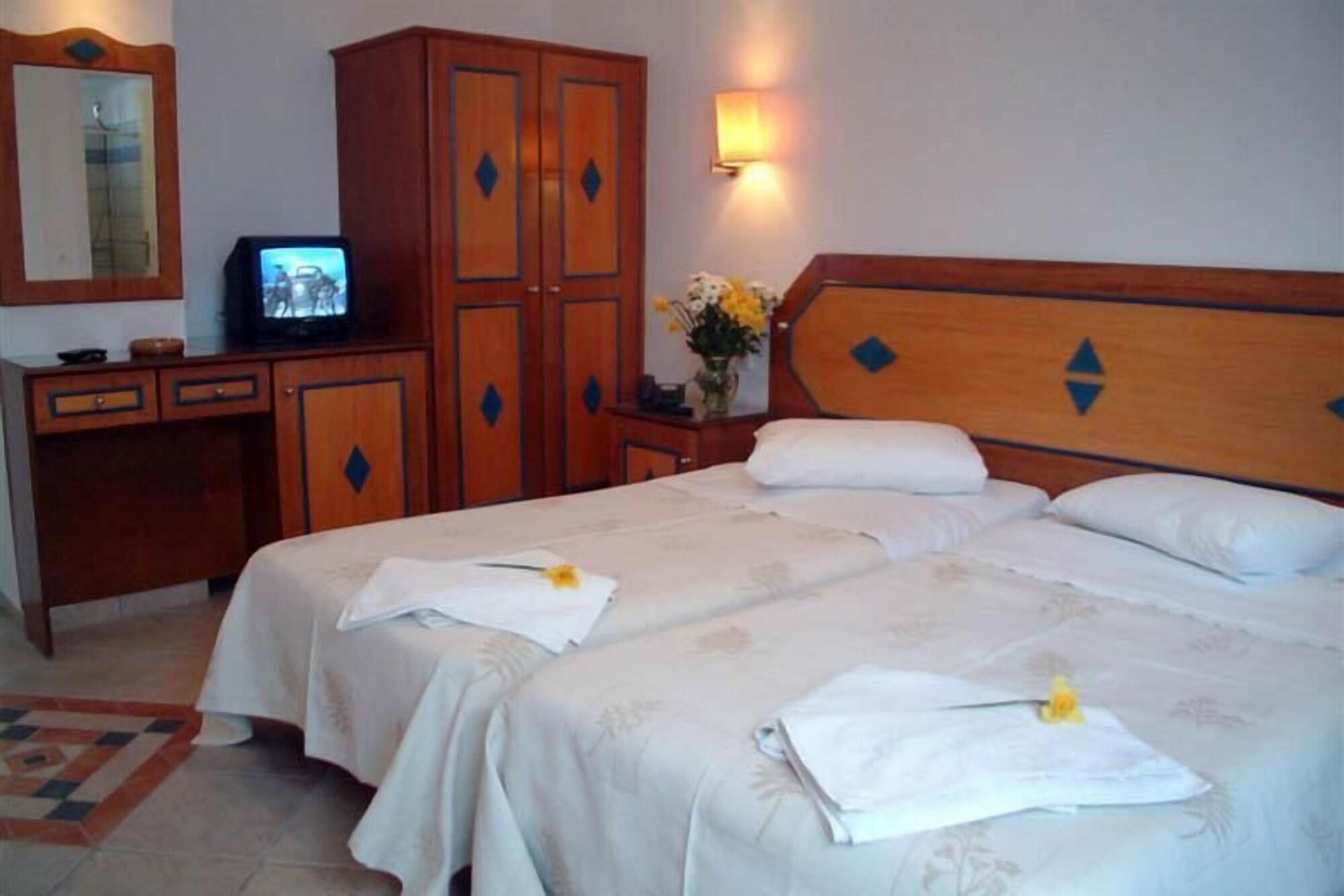 Barbouni Hotel & Studios Naxos City Екстериор снимка