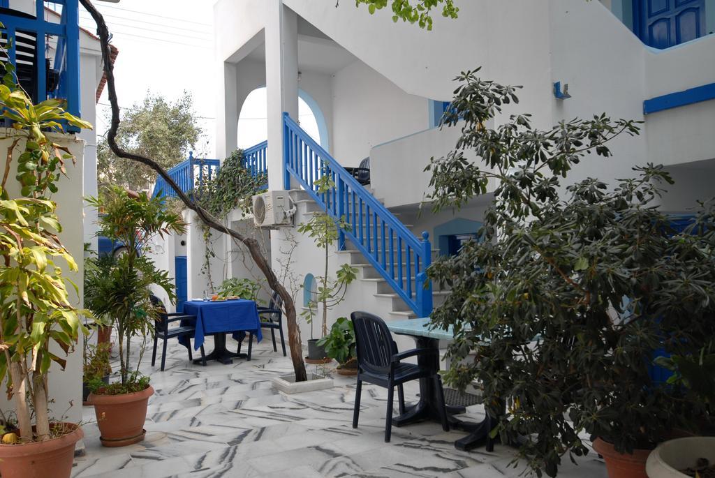 Barbouni Hotel & Studios Naxos City Екстериор снимка